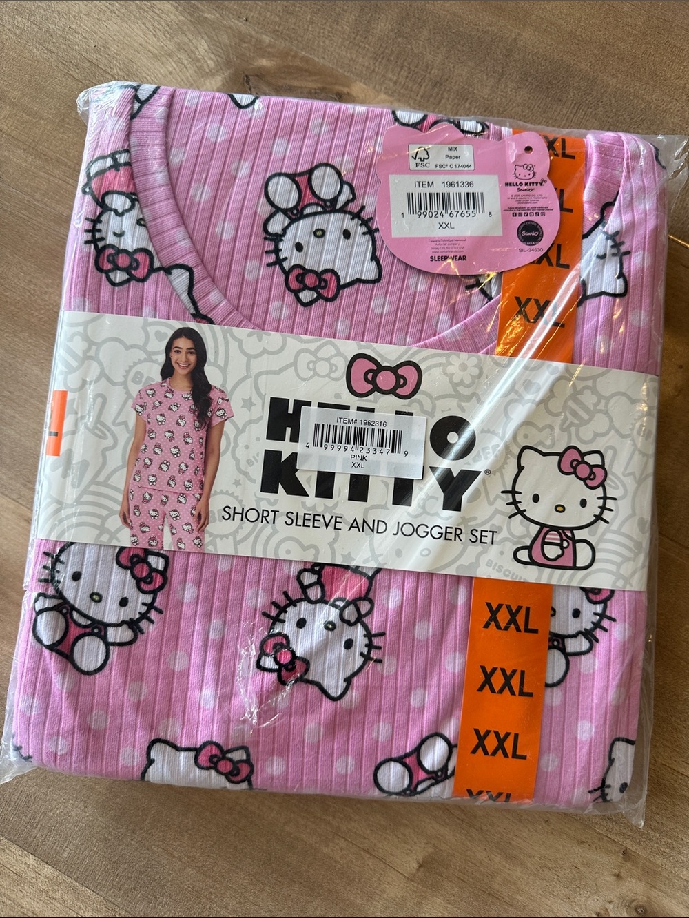 Hello Kitty Pink Short Sleeve & Jogger Pajama Set - Girls